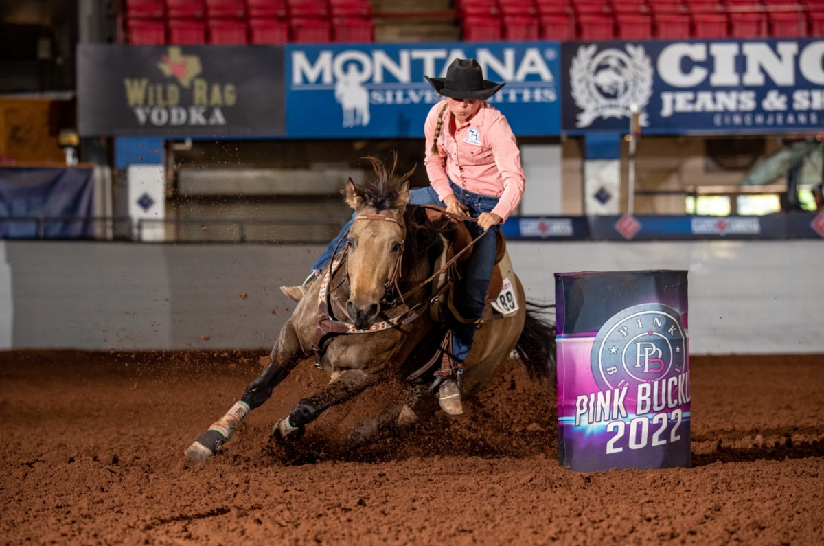What The Top Barrel Racers Are Feeding Their Horses– FullBucket Health